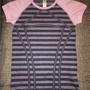 Ivivva short sleeve shirt fly tech